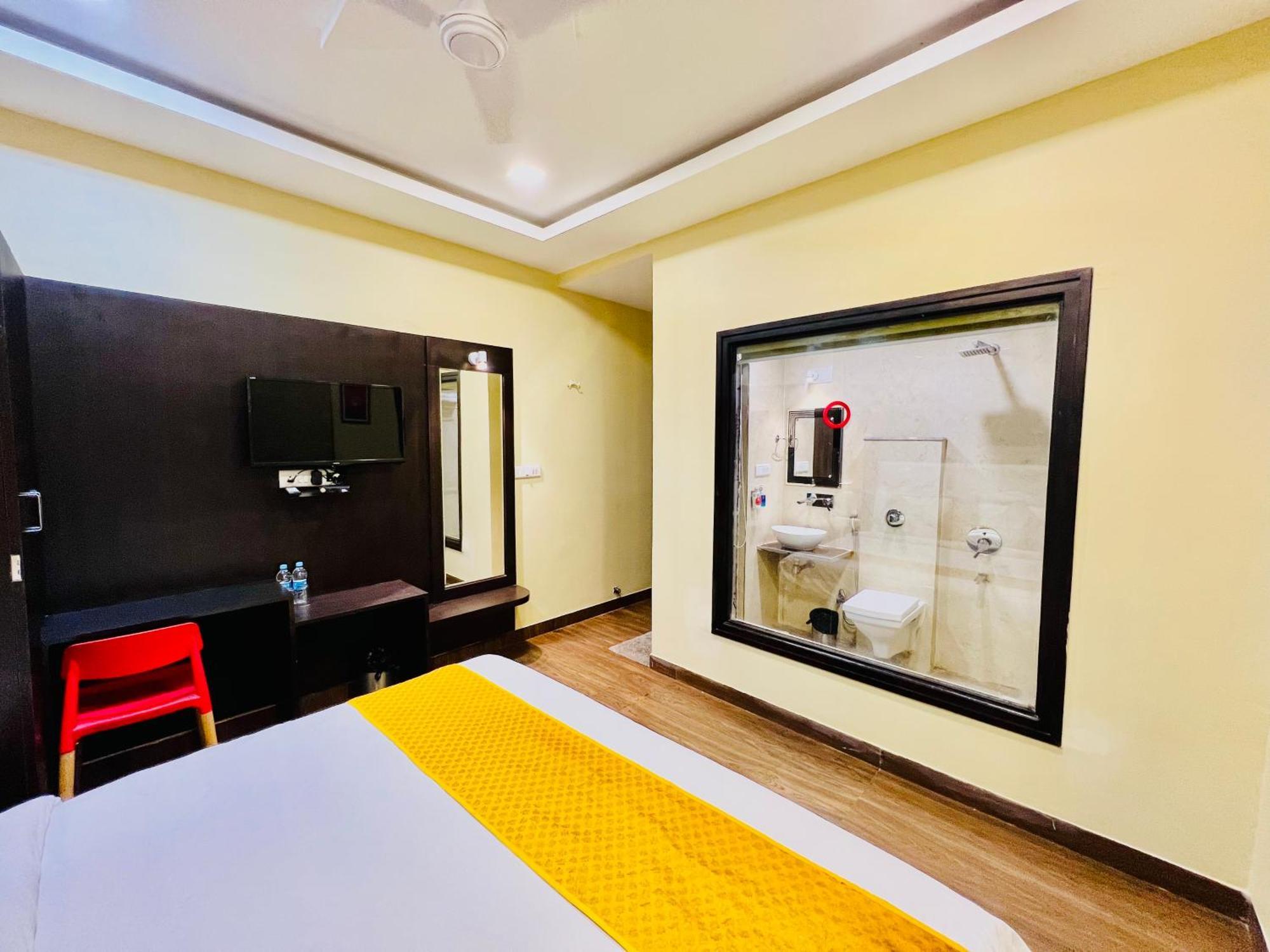 Hotel Grand Bhagwat, Удайпур Экстерьер фото