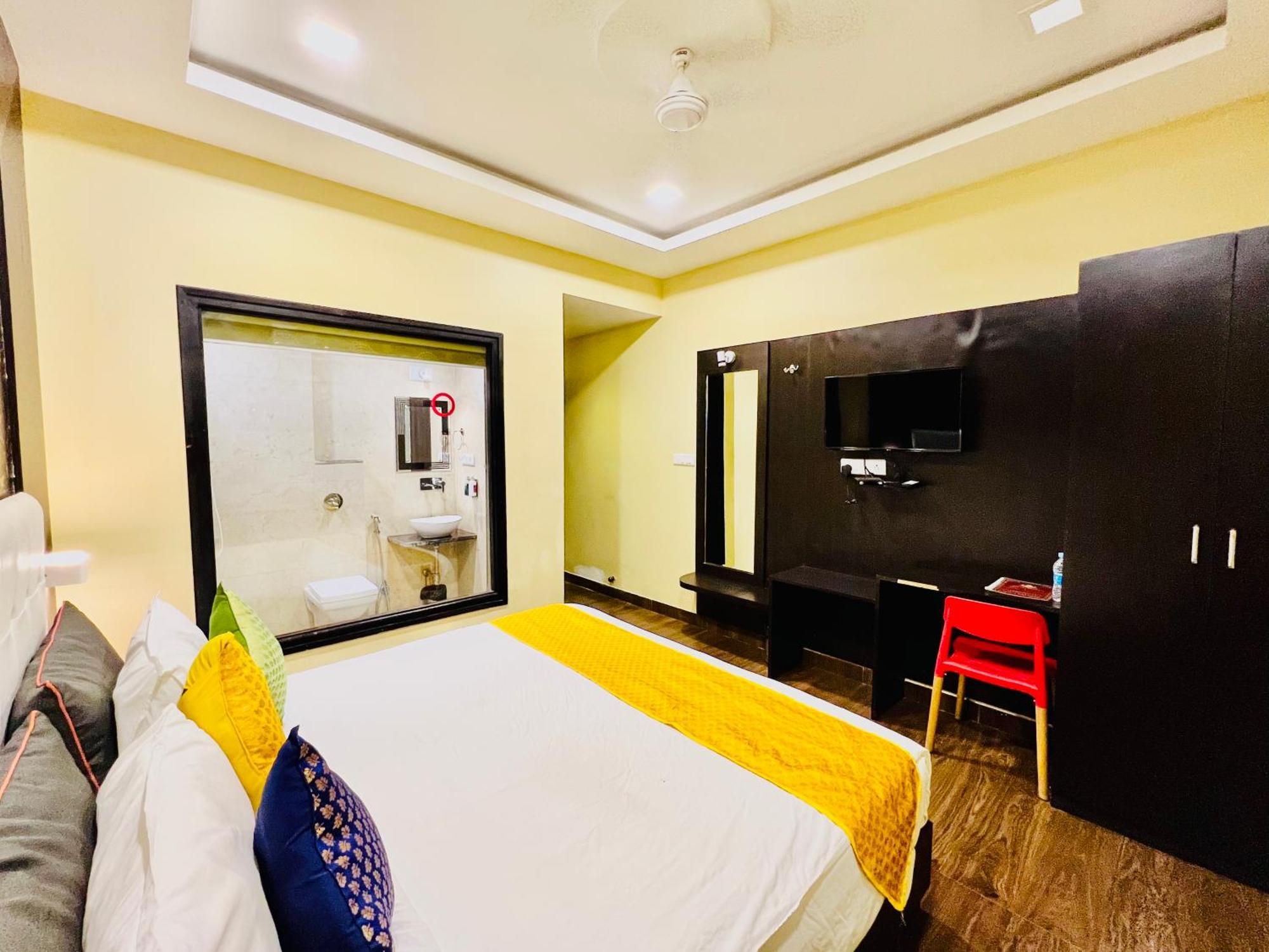 Hotel Grand Bhagwat, Удайпур Экстерьер фото